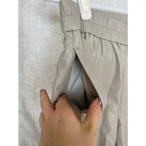 Ann Taylor The Faux Leather Pull On Ankle Cream Ivory Pant Size Small - Picture 6 of 12